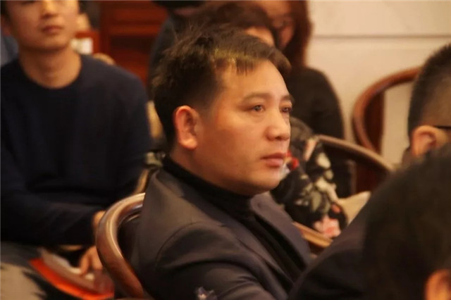 1553762516428407.jpg 48804331-b9af-4e92-9af3-3dceb91a5680.jpg